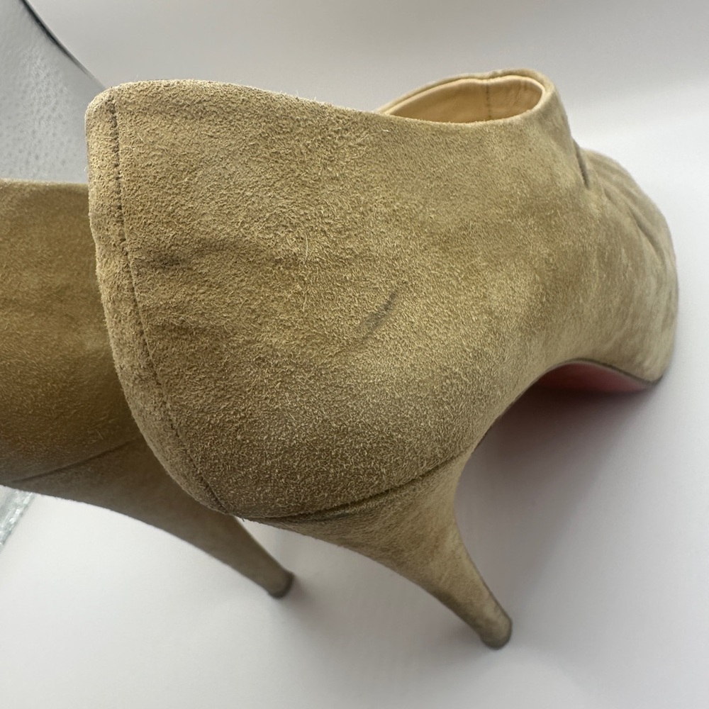 Christian Louboutin Tan Stiletto Heels Peep-Toe - Picture 5 of 8